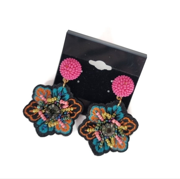 Beaded and Embroidered Flower Stud Earrings NWOT - Picture 2 of 5